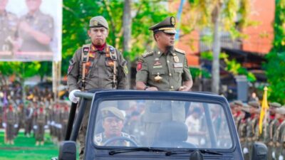 Gubernur Sulsel Pimpin Apel Satpol PP di Wajo Naik Mobil Listrik Jeep Andalan Cek Kesiapan Pasukan