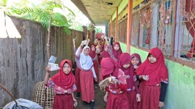 SD Negeri Parinring Makassar Implementasikan Semangat SAPTA di Hari Lingkungan Hidup