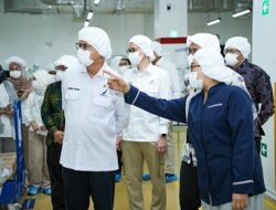 Kunjungi Pabrik dan Pusat Riset ParagonCorp, Kepala BPOM Soroti Inovasi Berbasis Riset dalam Industri Kosmetik Indonesia