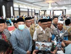 Bersama Menhaj RI, Munafri Sambut Jemaah Haji Kloter 17 Debarkasi Makassar
