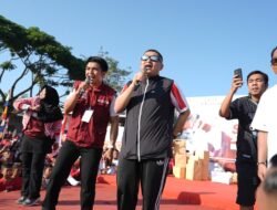 Jalan Sehat Bareng Warga, Munafri Titip Pesan untuk Jaga Kebersihan Makassar